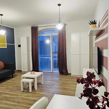 Apartment Cliffs